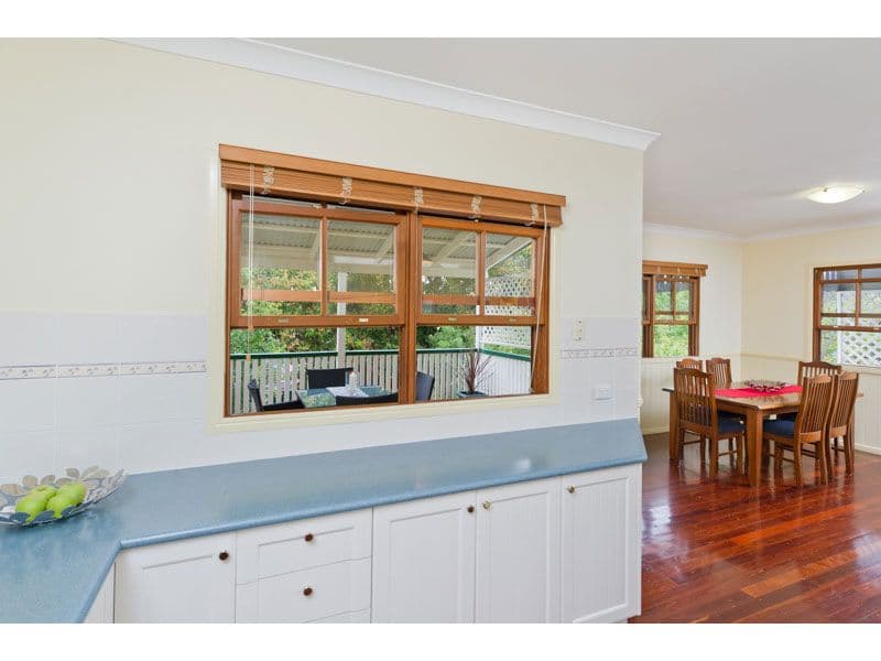 30 Dovedale Crescent, Ashgrove QLD 4060, Ashgrove - Thumbnail 5