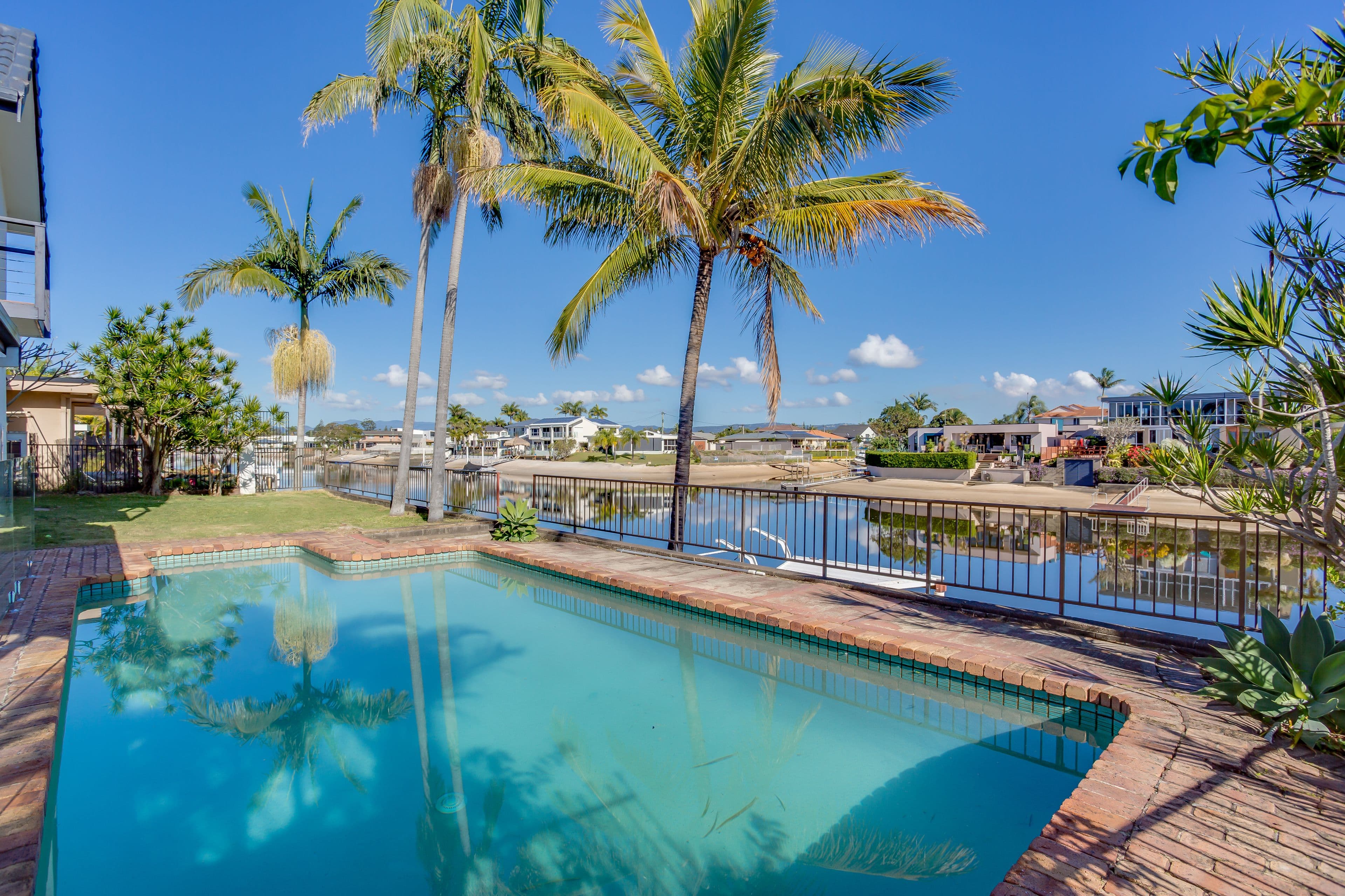 17 Bahia Court, Broadbeach Waters QLD 4218, Broadbeach Waters - Image 1