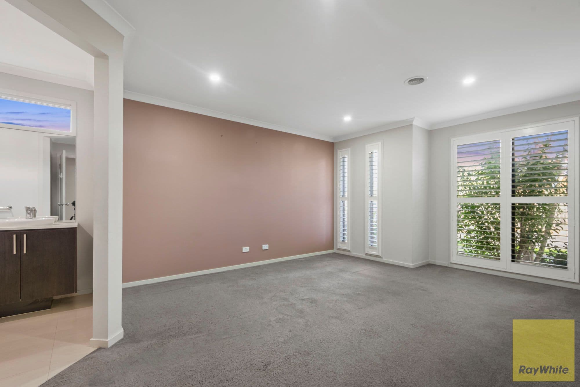 2 Meadow Way, Tarneit VIC 3029, Tarneit - Thumbnail 6
