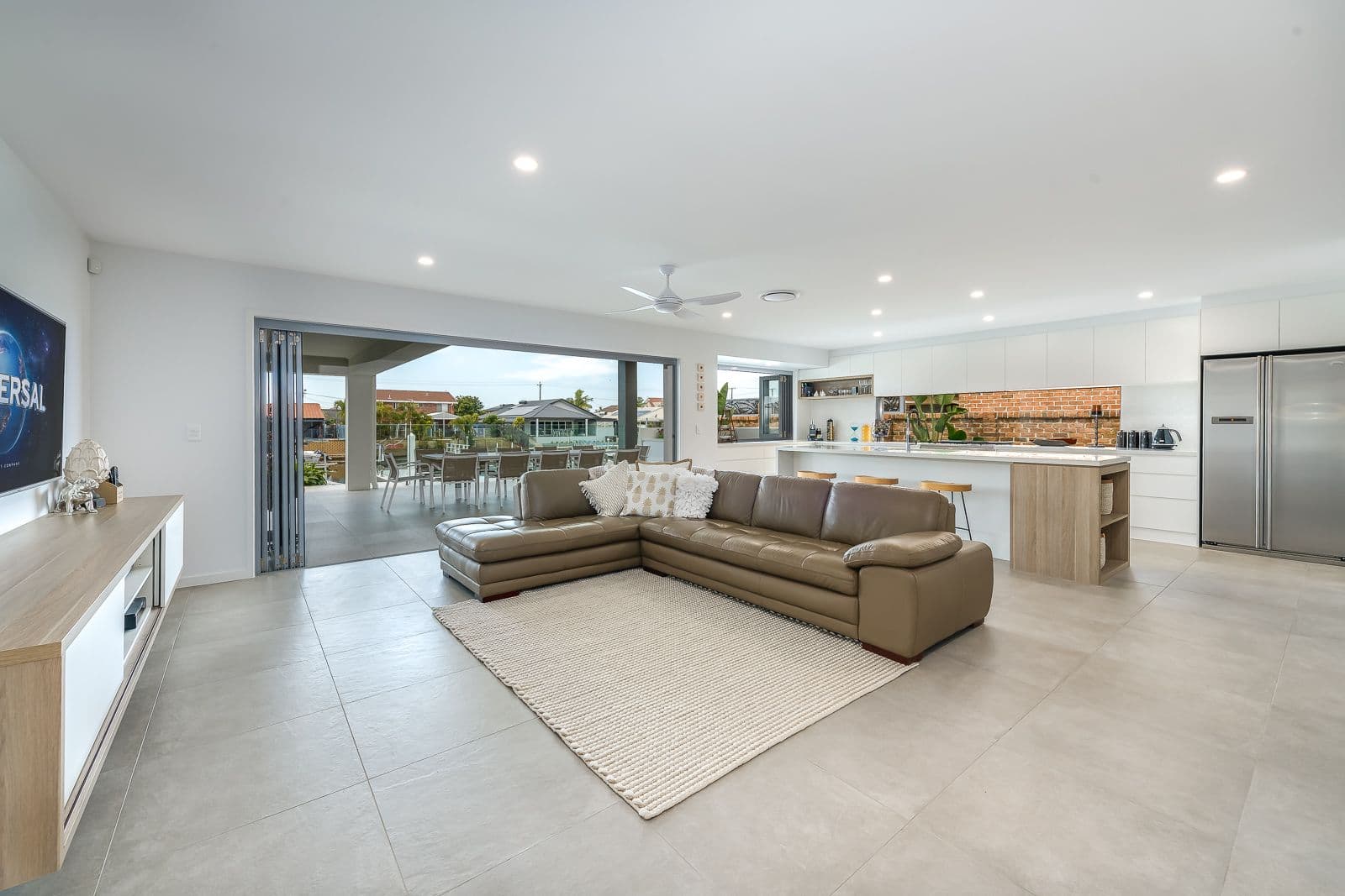 36 Walter Raleigh Crescent, Hollywell QLD 4216, Hollywell - Thumbnail 3