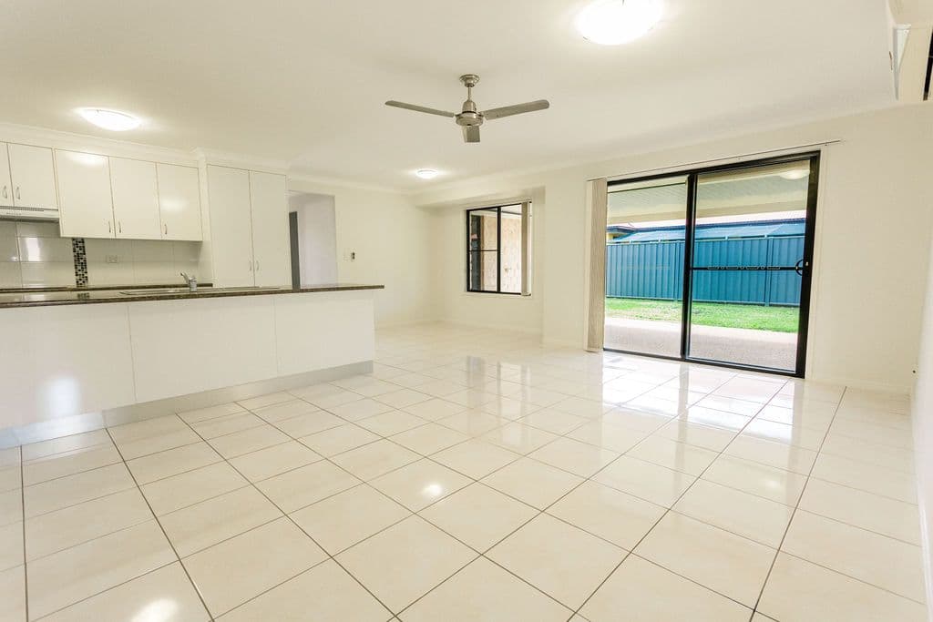 7 Berthun Street, Emerald QLD 4720, Emerald - Thumbnail 5