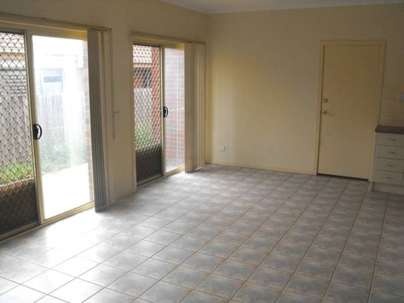 12 Zurzolo Terrace, EPPING VIC 3076, Epping - Thumbnail 3