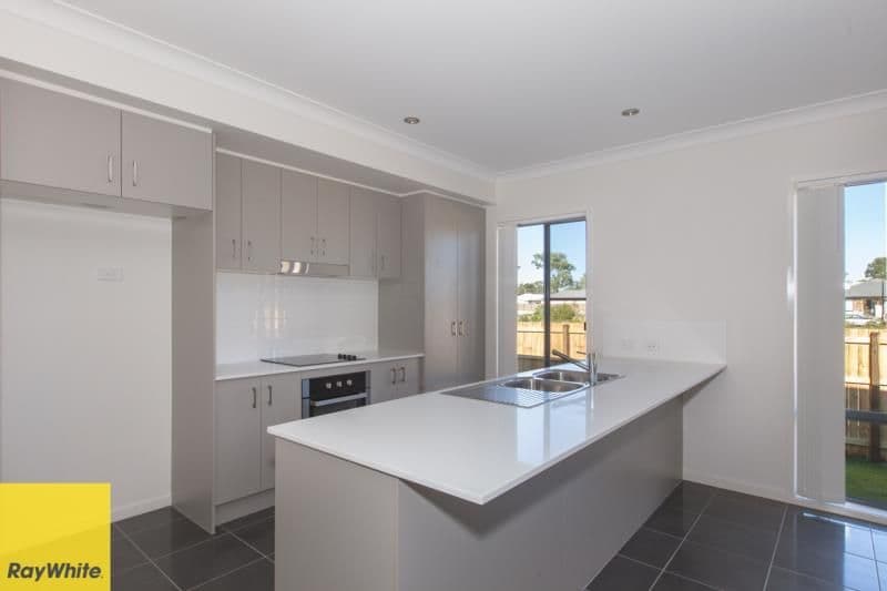 29 Tribeca Circuit, Coomera QLD 4209, Coomera - Thumbnail 3