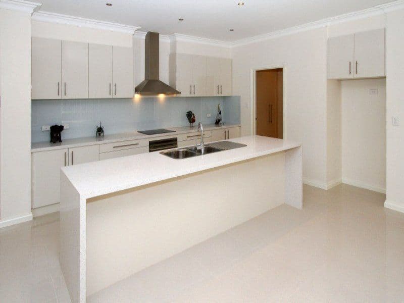 62 Worcester Crescent, BUNDOORA VIC 3083, Bundoora - Thumbnail 2