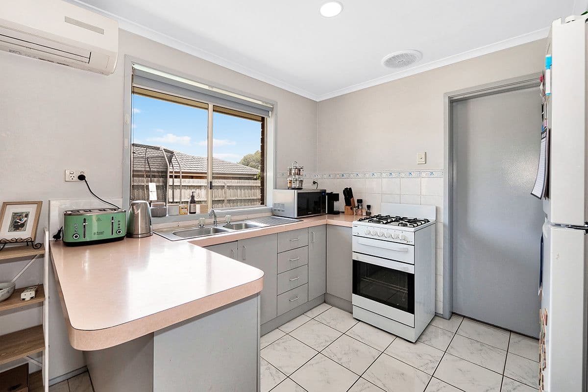 2 Glenleigh Court, Cranbourne North VIC 3977, Cranbourne North - Thumbnail 6