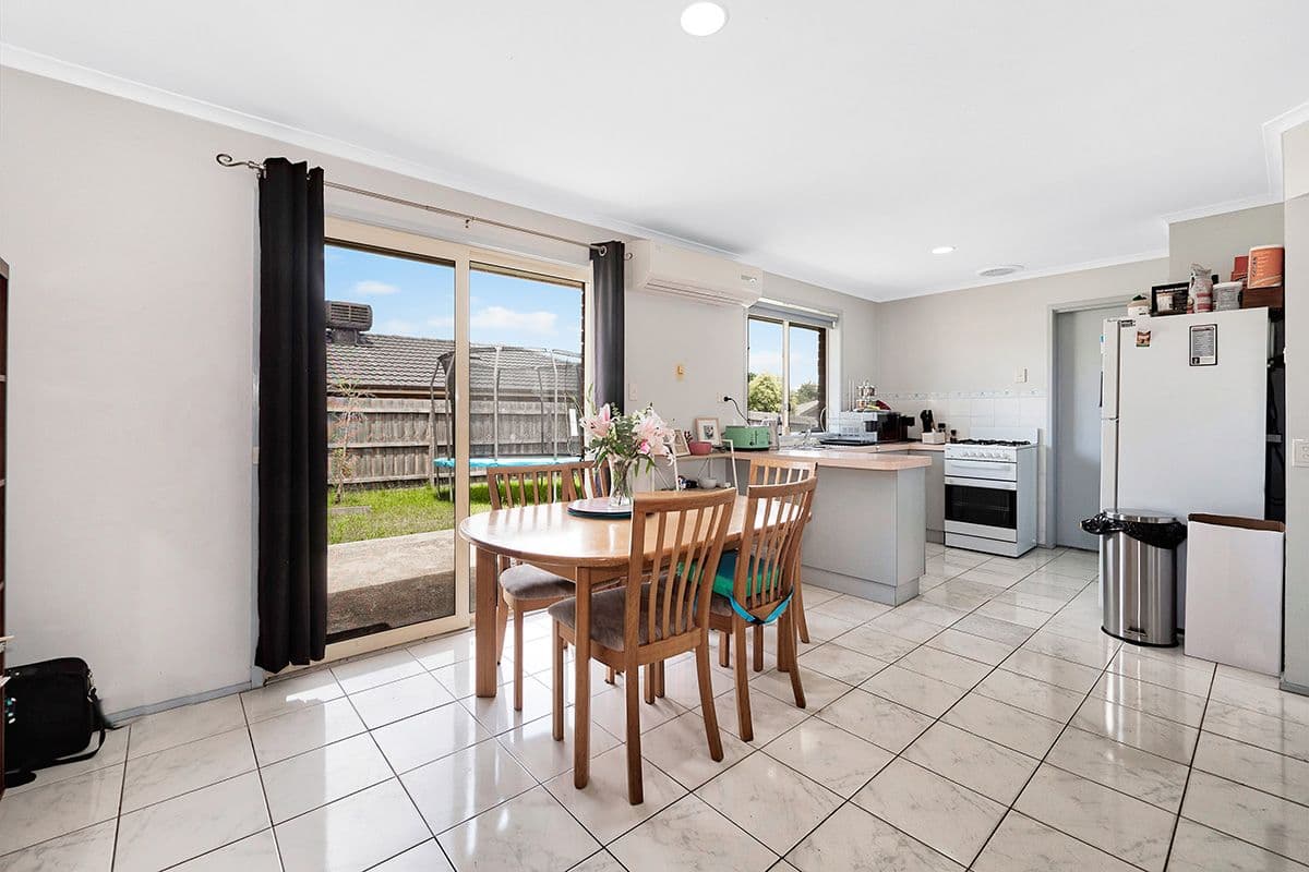 2 Glenleigh Court, Cranbourne North VIC 3977, Cranbourne North - Thumbnail 8