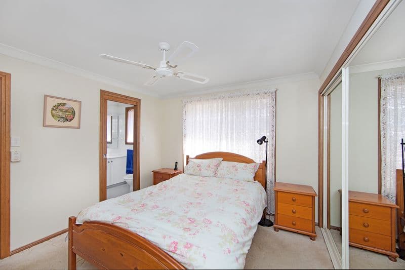 37 Sir Joseph Banks Drive, BATEAU BAY NSW 2261, Bateau Bay - Thumbnail 4