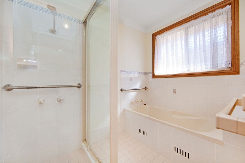 37 Sir Joseph Banks Drive, BATEAU BAY NSW 2261, Bateau Bay - Thumbnail 6