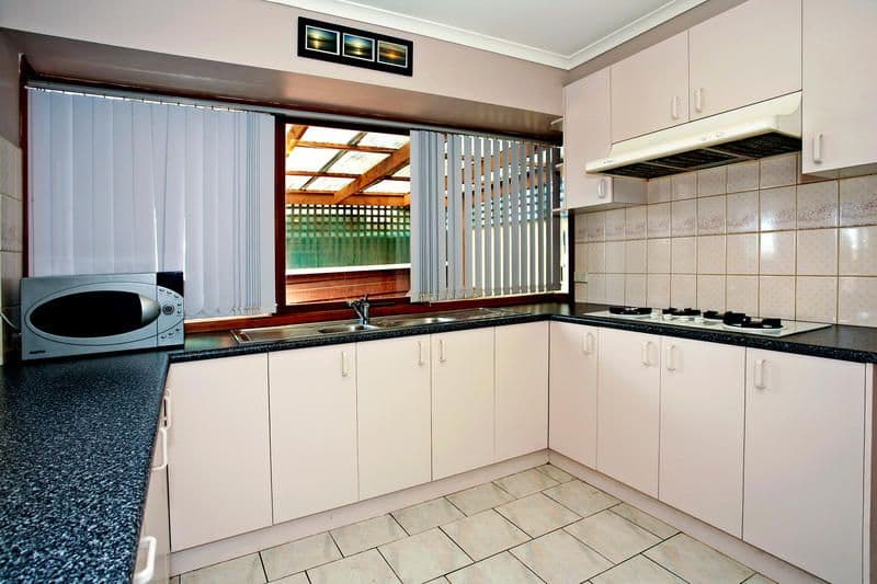 132 Plantation Road, CORIO VIC 3214, Corio - Thumbnail 4