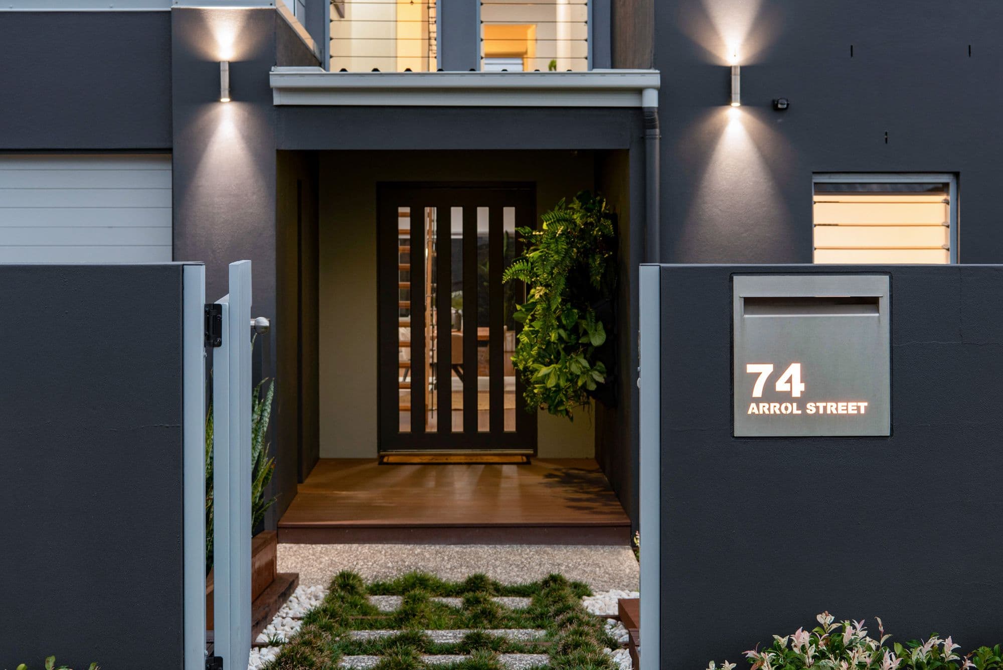 74 Arrol Street, Camp Hill QLD 4152, Camp Hill - Thumbnail 2