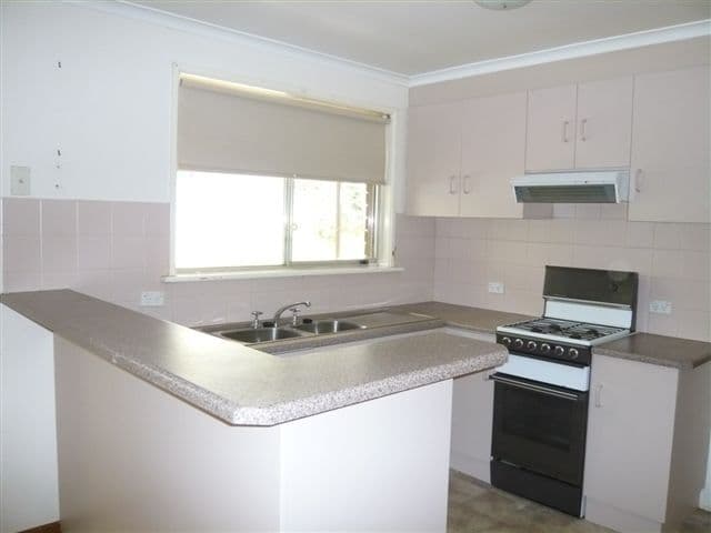 7 Truro Place, SALISBURY HEIGHTS SA 5109, Salisbury Heights - Thumbnail 2