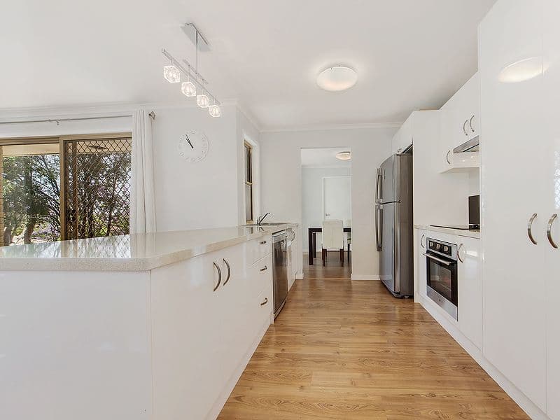 5 Pauline Place, HIGHLAND PARK QLD 4211, Highland Park - Thumbnail 2