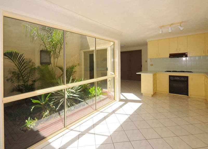 4 Cassia Avenue, SCARNESS QLD 4655, Scarness - Thumbnail 3