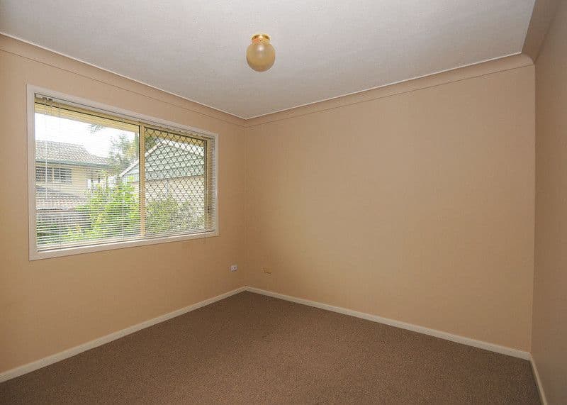 4 Cassia Avenue, SCARNESS QLD 4655, Scarness - Thumbnail 8