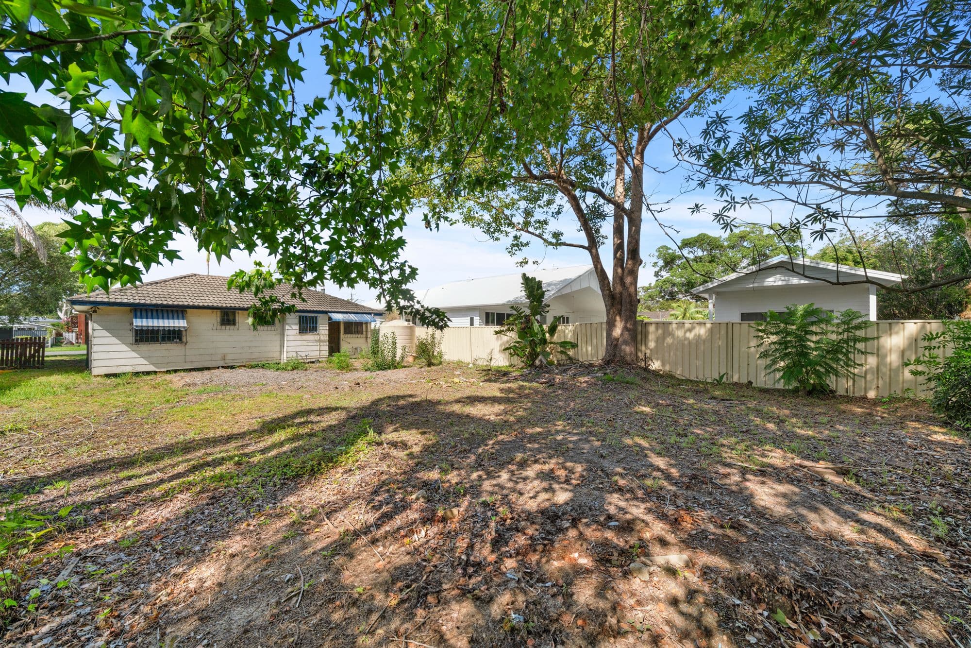 7 Erin Avenue, Berkeley Vale NSW 2261, Berkeley Vale - Thumbnail 2