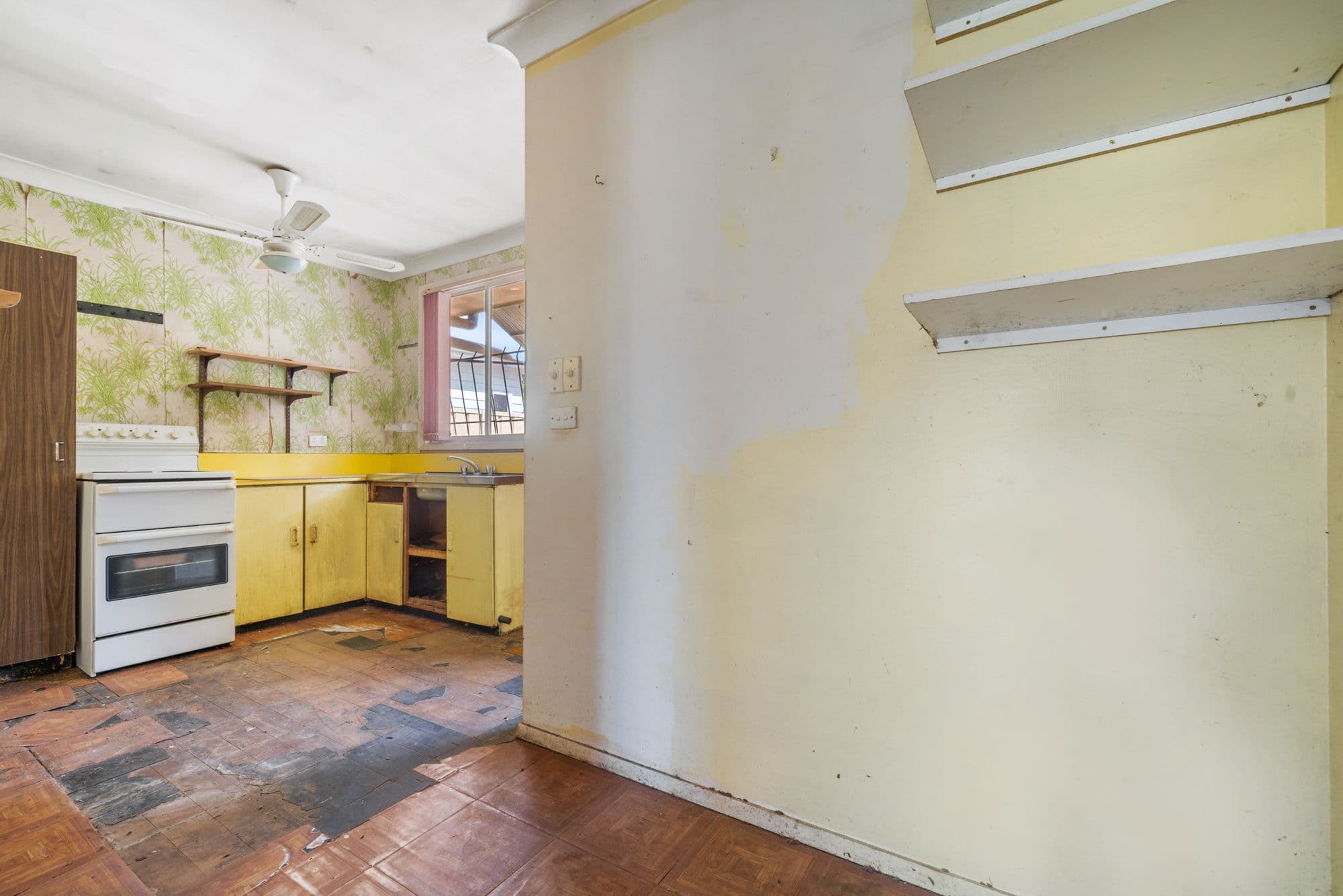 7 Erin Avenue, Berkeley Vale NSW 2261, Berkeley Vale - Thumbnail 6