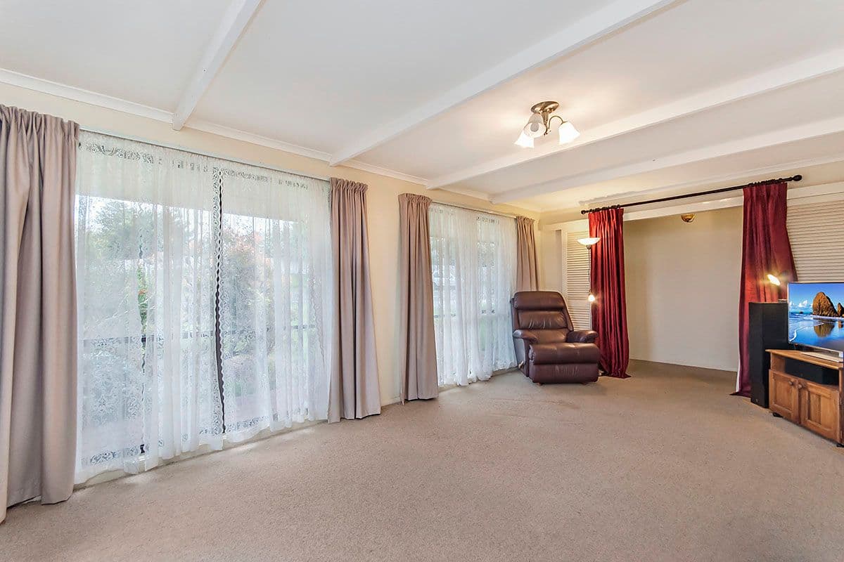 75 McMeekin Road, Warrnambool VIC 3280, Warrnambool - Thumbnail 2