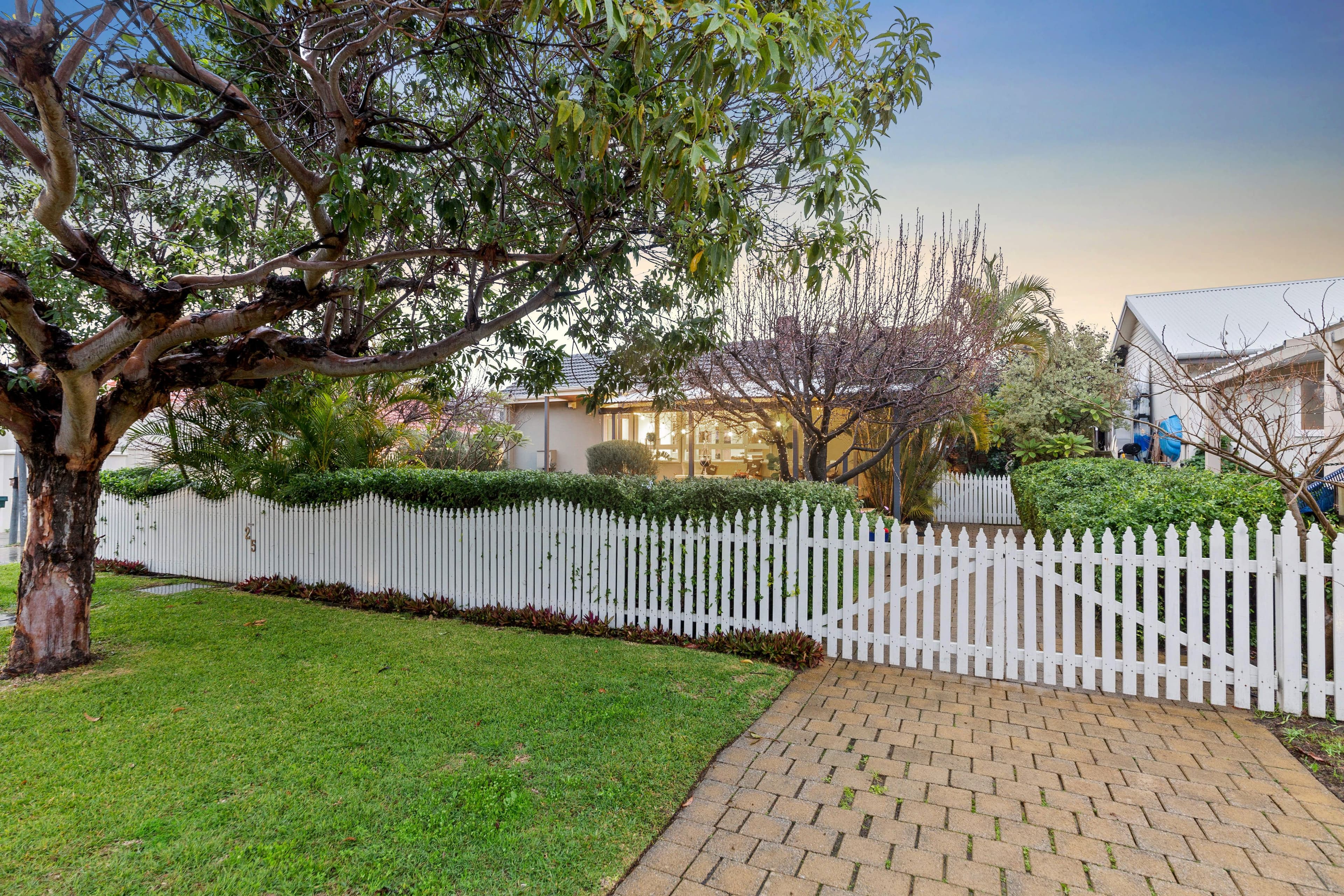 25 Lockwood Street, Yokine WA 6060, Yokine - Thumbnail 3