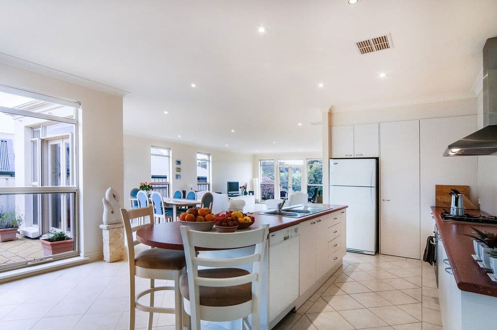 48 Sandalwood Crescent, FLAGSTAFF HILL SA 5159, Flagstaff Hill - Thumbnail 4