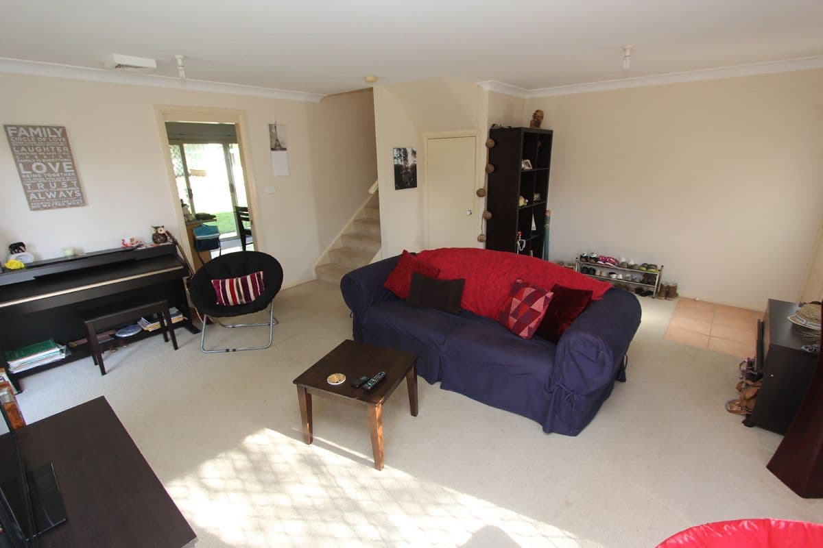 4 Madison Place, BERKELEY VALE NSW 2261, Berkeley Vale - Thumbnail 3