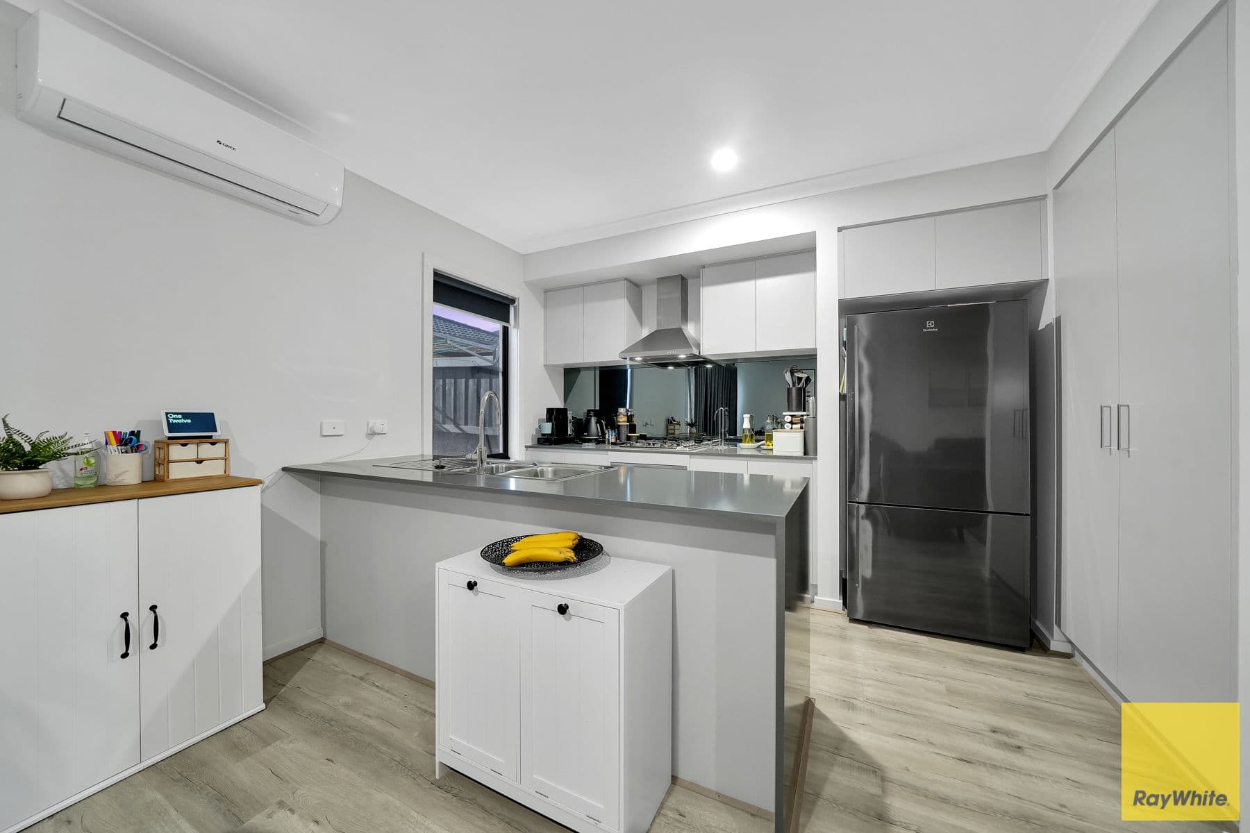 42 Cherish Drive, Tarneit VIC 3029, Tarneit - Thumbnail 4
