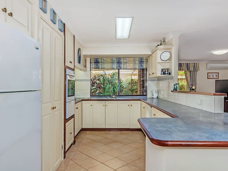 5 Nora Court, SAFETY BAY WA 6169, Safety Bay - Thumbnail 8