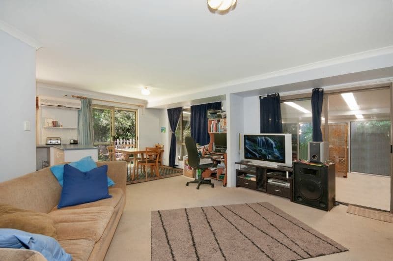 37 Caniaba Crescent, Suffolk Park - Thumbnail 6