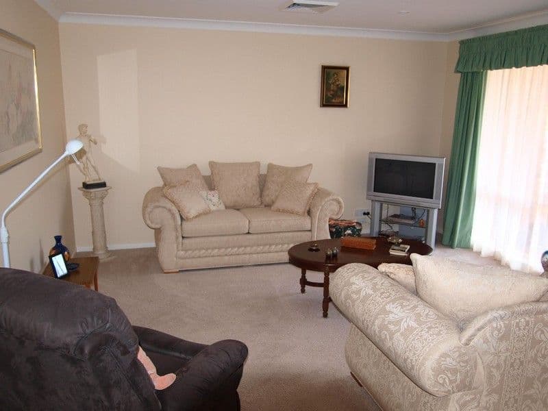 6 Banks Place, SUNSHINE BAY NSW 2536, Sunshine Bay - Thumbnail 2