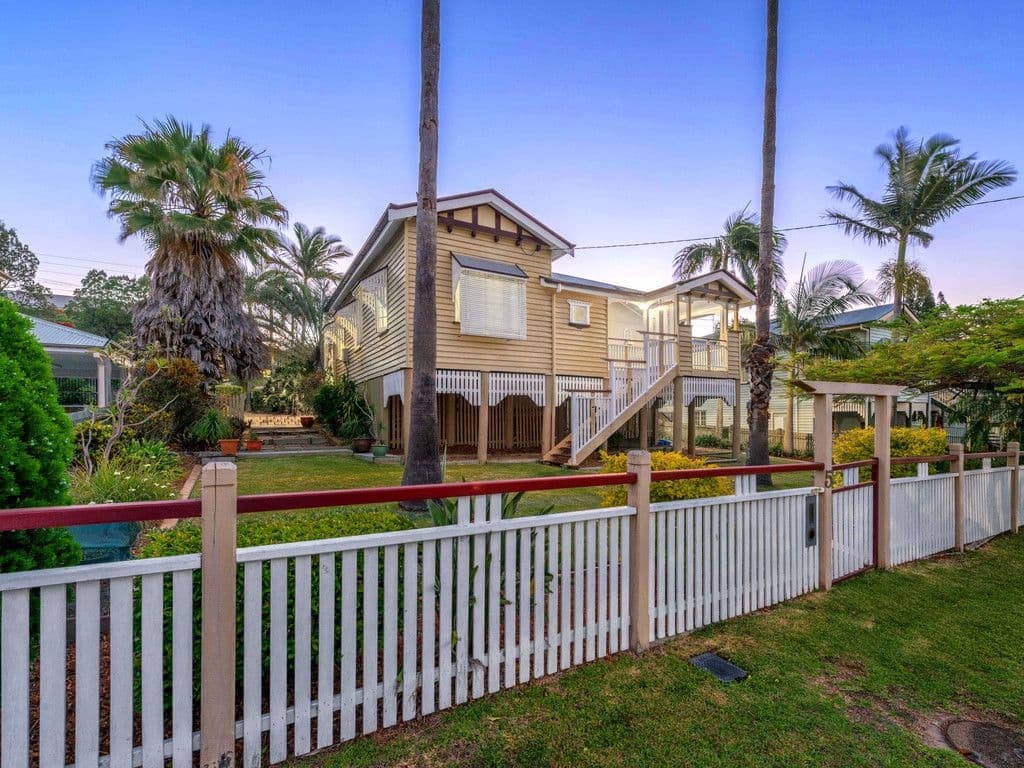 5 Peasant Street, Holland Park West QLD 4121, Holland Park West - Image 1