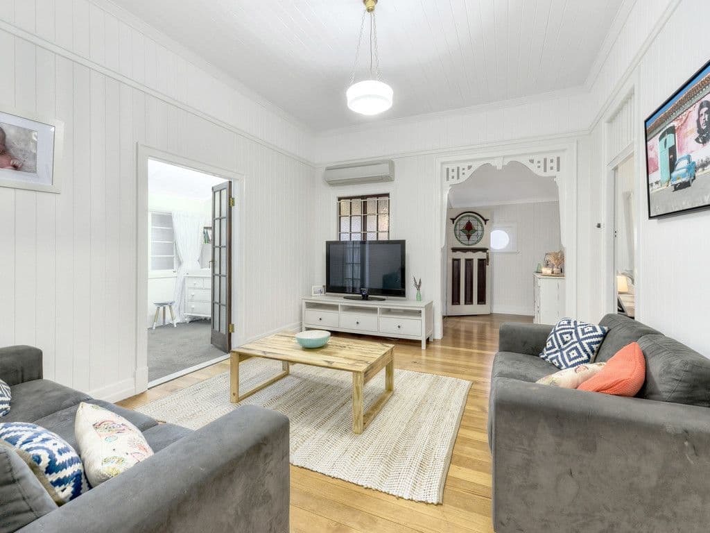 5 Peasant Street, Holland Park West QLD 4121, Holland Park West - Thumbnail 4