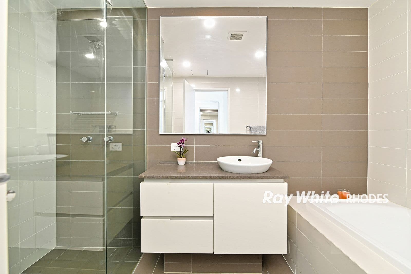 19 Shoreline Drive, Rhodes NSW 2138, Rhodes - Thumbnail 6