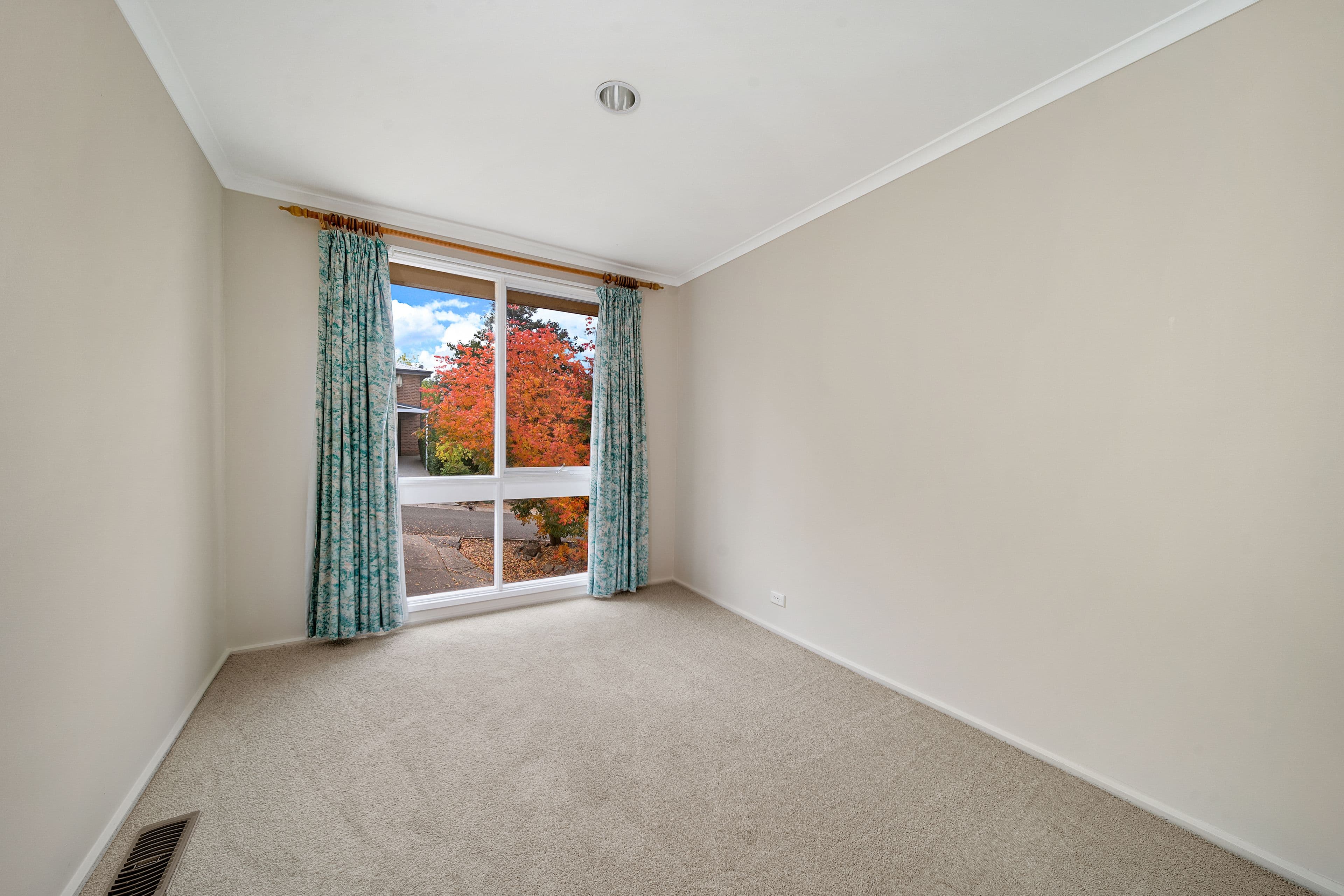 2 Lowe Court, Charnwood ACT 2615, Charnwood - Thumbnail 7