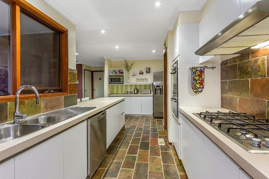 7 Banfield Court, FERNTREE GULLY VIC 3156, Ferntree Gully - Thumbnail 2