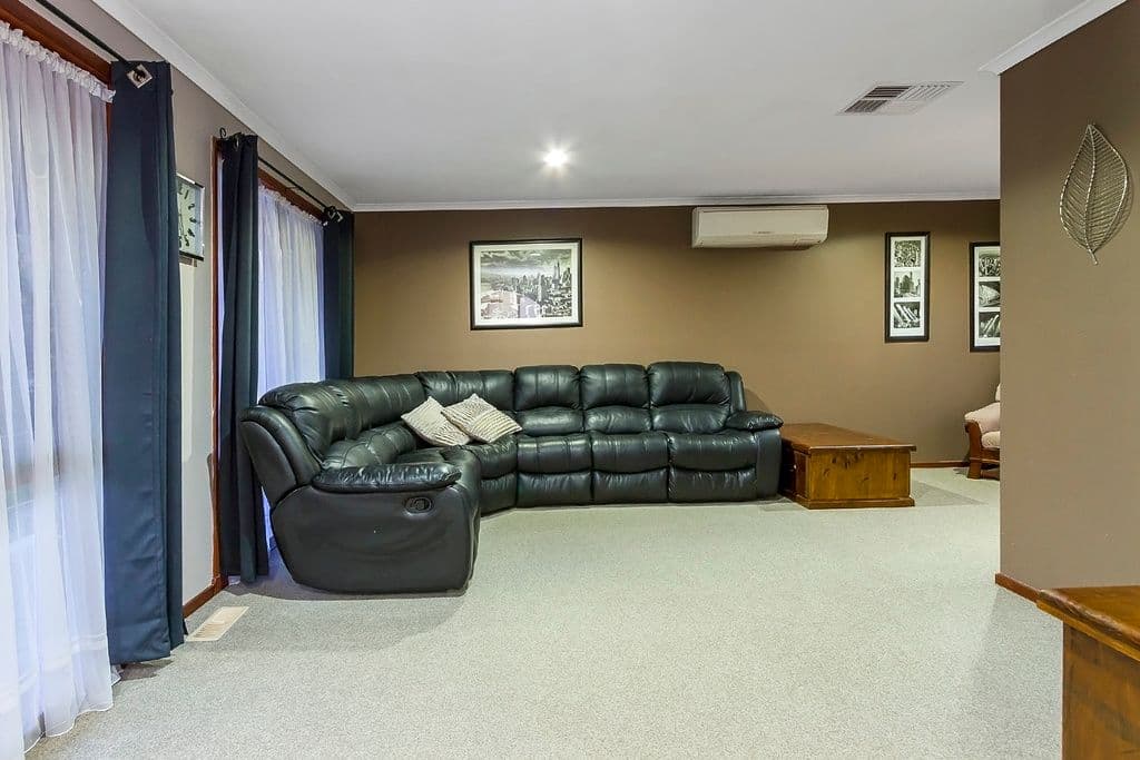 7 Banfield Court, FERNTREE GULLY VIC 3156, Ferntree Gully - Thumbnail 4