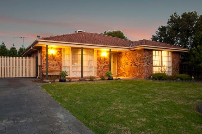 27 Bryden Drive, FERNTREE GULLY VIC 3156, Ferntree Gully - Image 1
