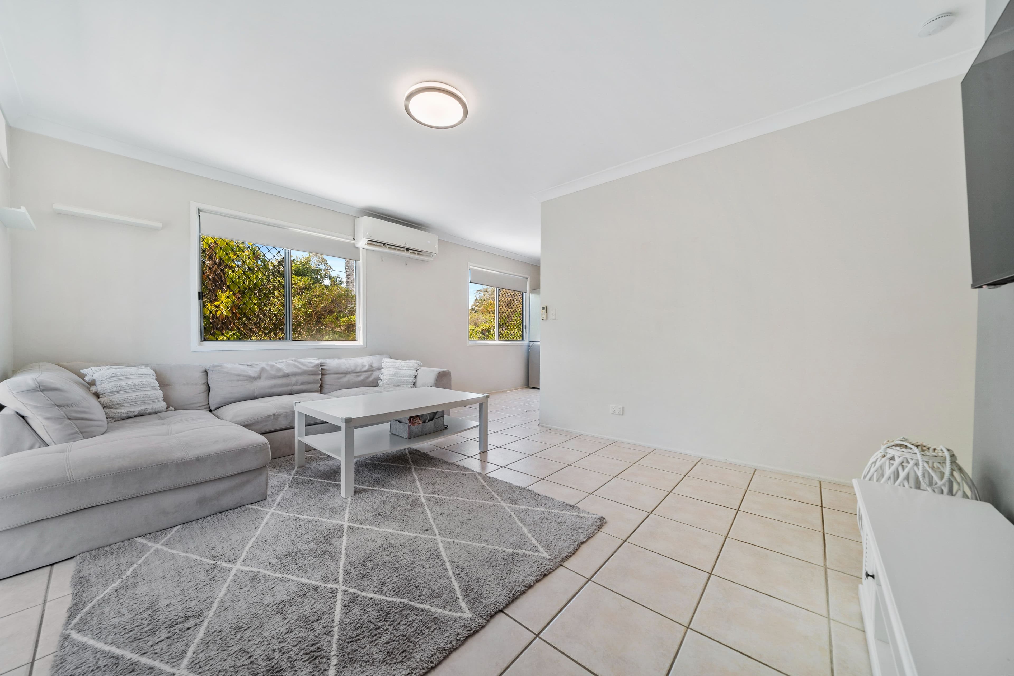 28 Hinchinbrook Avenue, Bethania QLD 4205, Bethania - Thumbnail 2