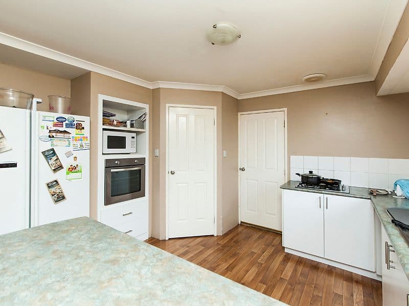 35 Seawind Drive, Rockingham WA 6168, Rockingham - Thumbnail 3