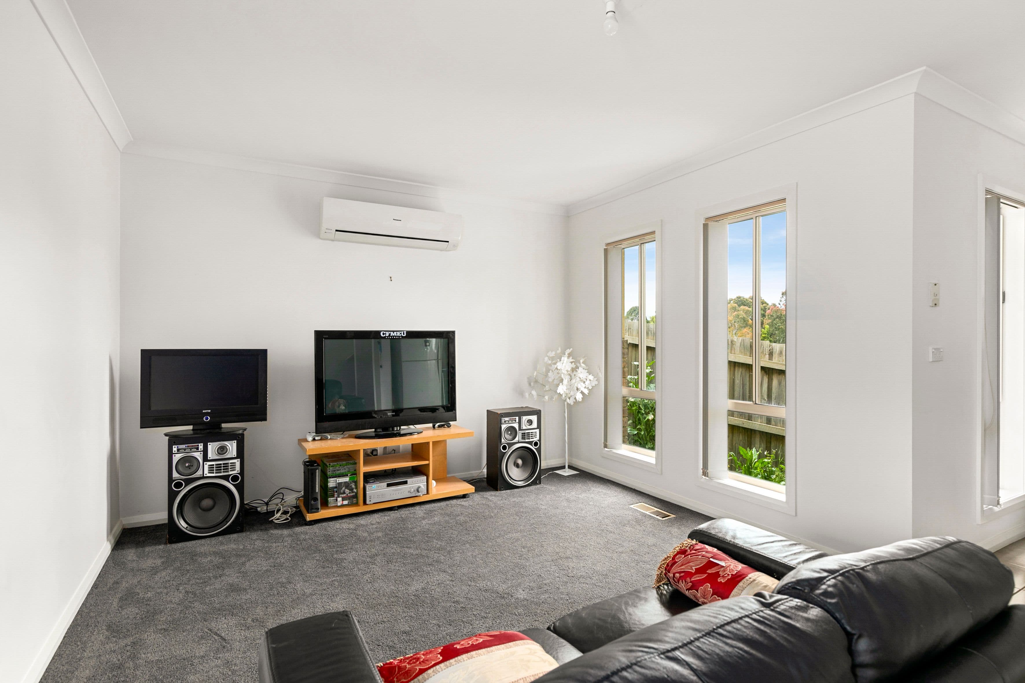 16 Belsay Place, Craigieburn VIC 3064, Craigieburn - Thumbnail 3