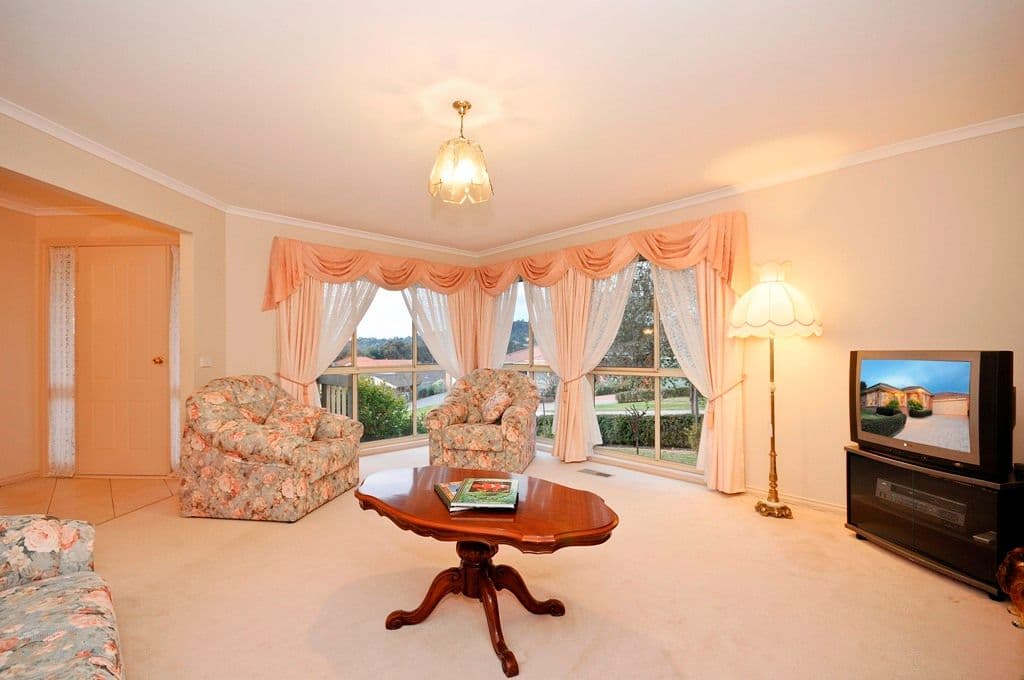 35 CLEARWATER Drive, LILYDALE VIC 3140, Lilydale - Thumbnail 2