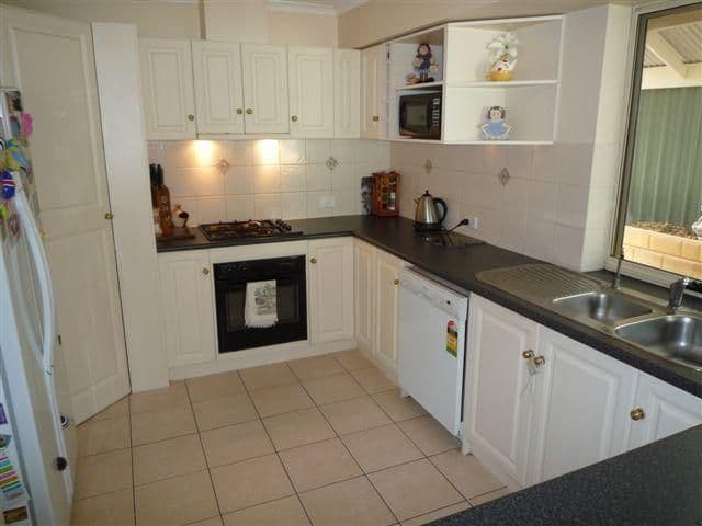 5 Martindale Place, WALKLEY HEIGHTS SA 5098, Walkley Heights - Thumbnail 2