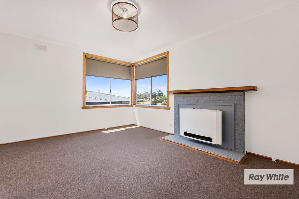 24 Jacobs Crescent, Upper Burnie TAS 7320, Upper Burnie - Thumbnail 3