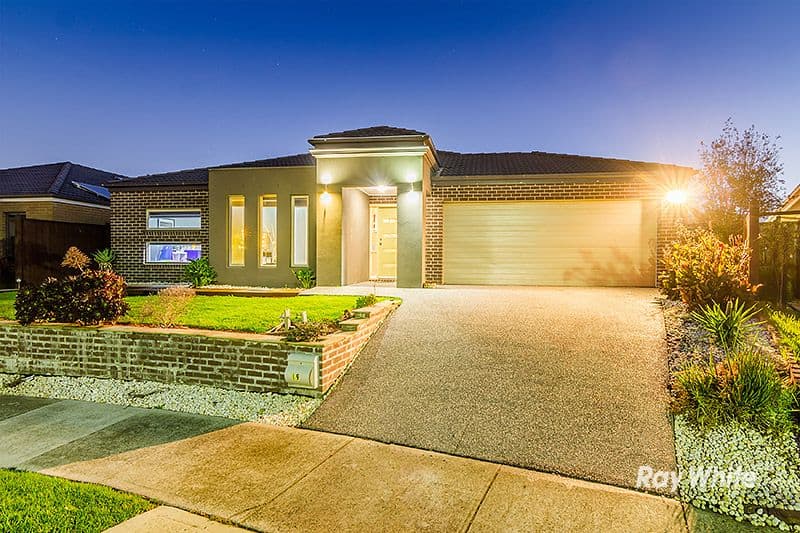 19 Colendy Close, Lyndhurst VIC 3975, Lyndhurst - Image 1