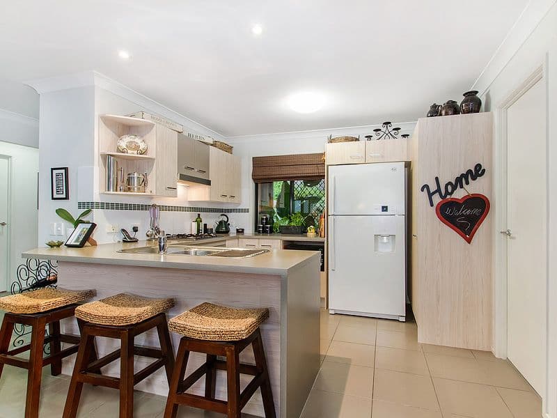 25 Silver Dawn Crescent, Oxenford QLD 4210, Oxenford - Thumbnail 6
