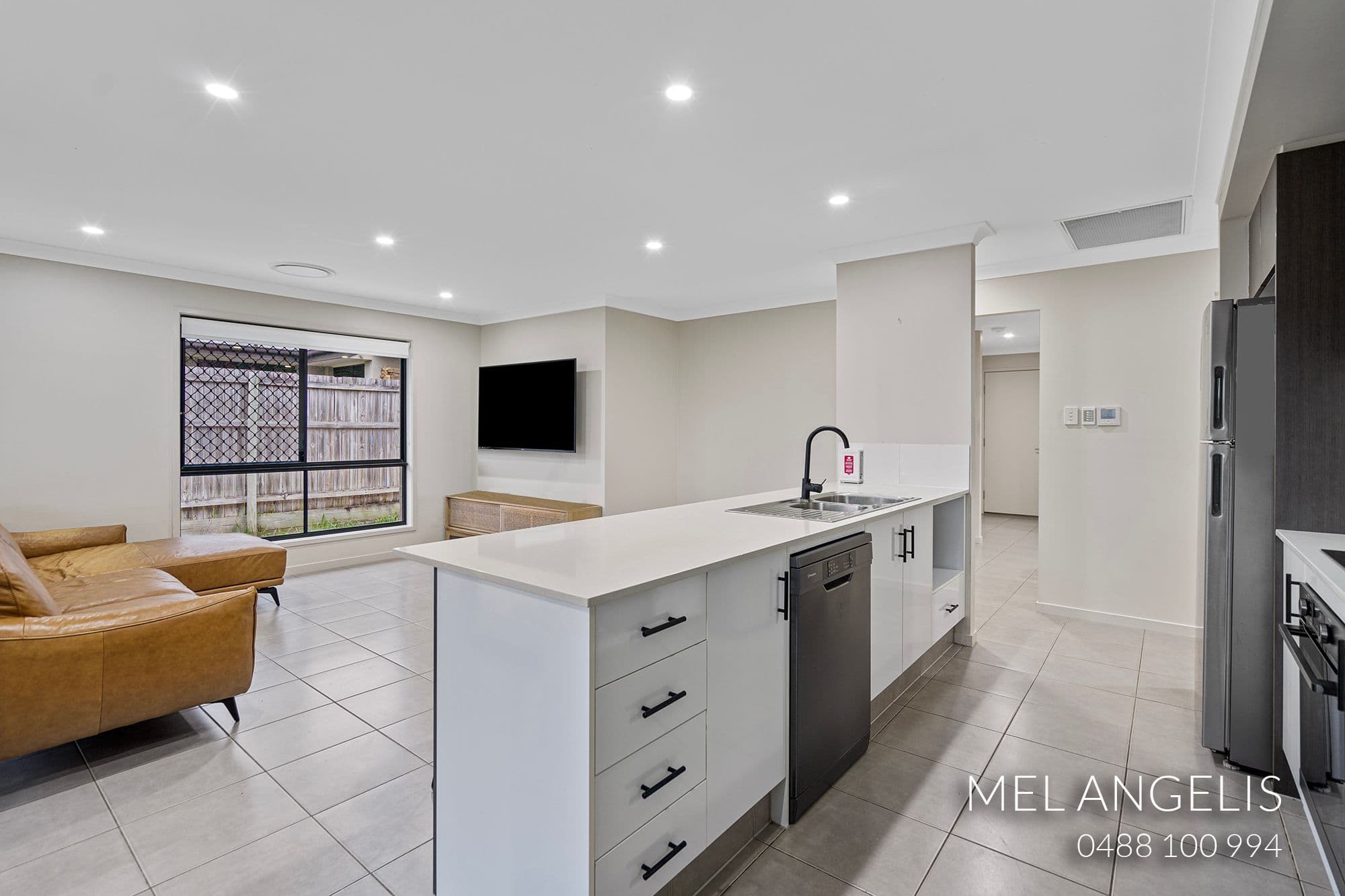 27 Bellinger Key, Pacific Pines QLD 4211, Pacific Pines - Thumbnail 3