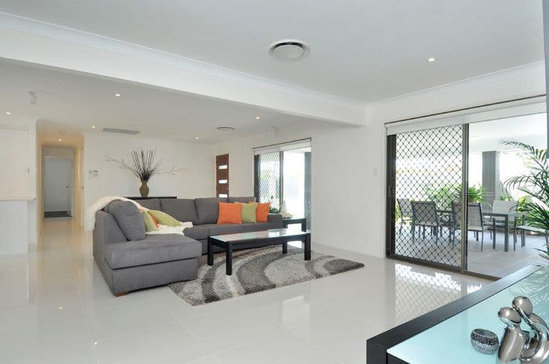 32 Jacaranda Avenue, HOLLYWELL QLD 4216, Hollywell - Image 1