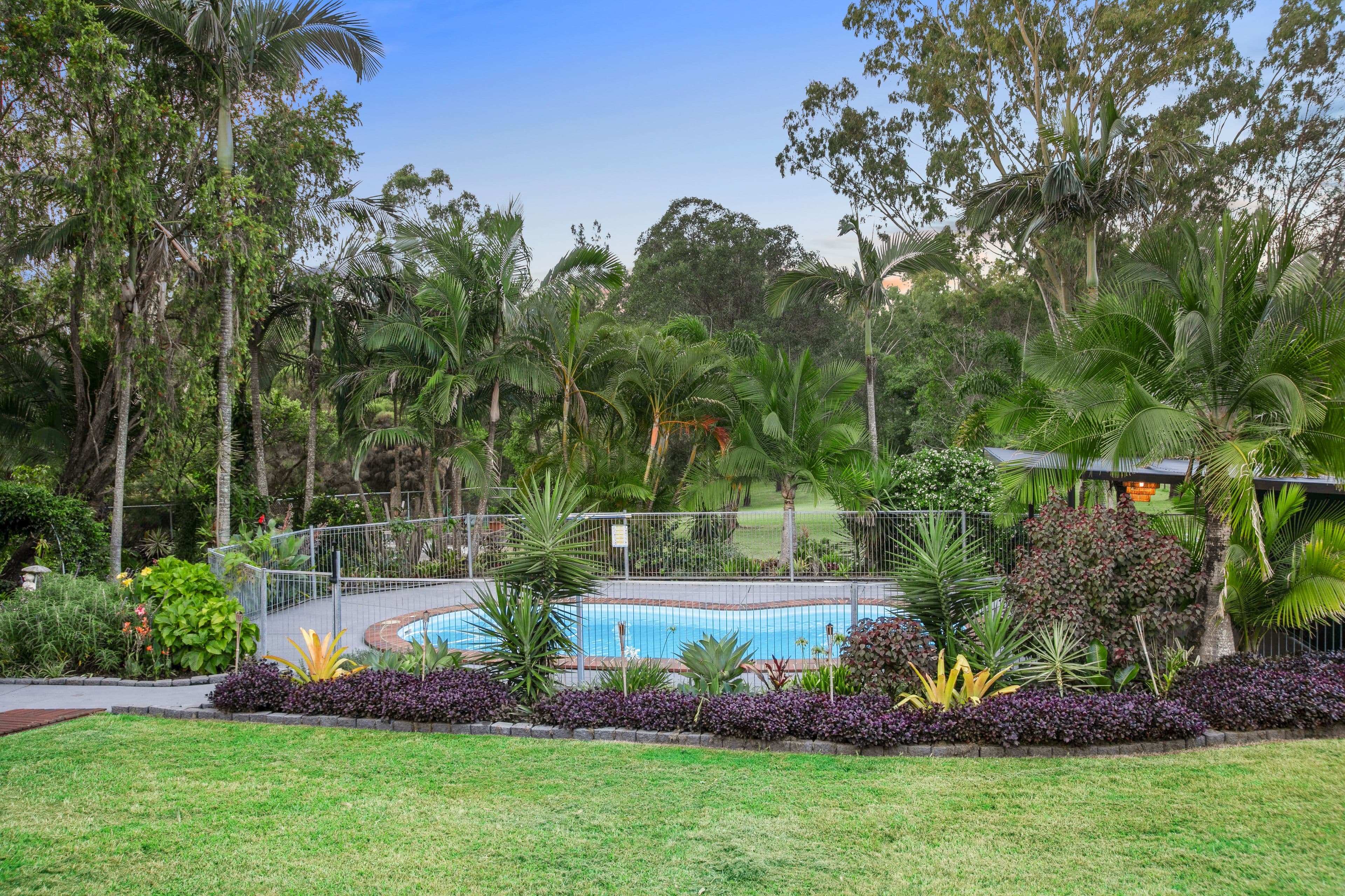 20 Queensborough Parade, Karalee QLD 4306, Karalee - Thumbnail 2
