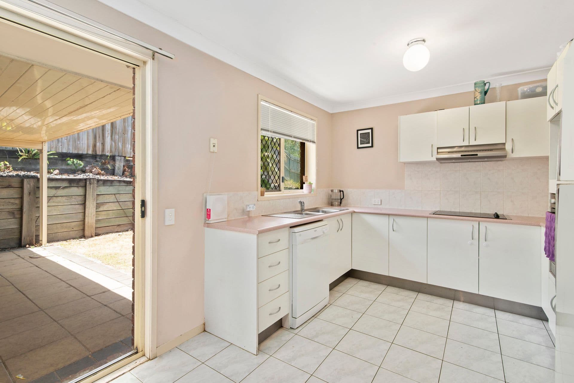 10 Pinedale Street, Oxenford QLD 4210, Oxenford - Thumbnail 5