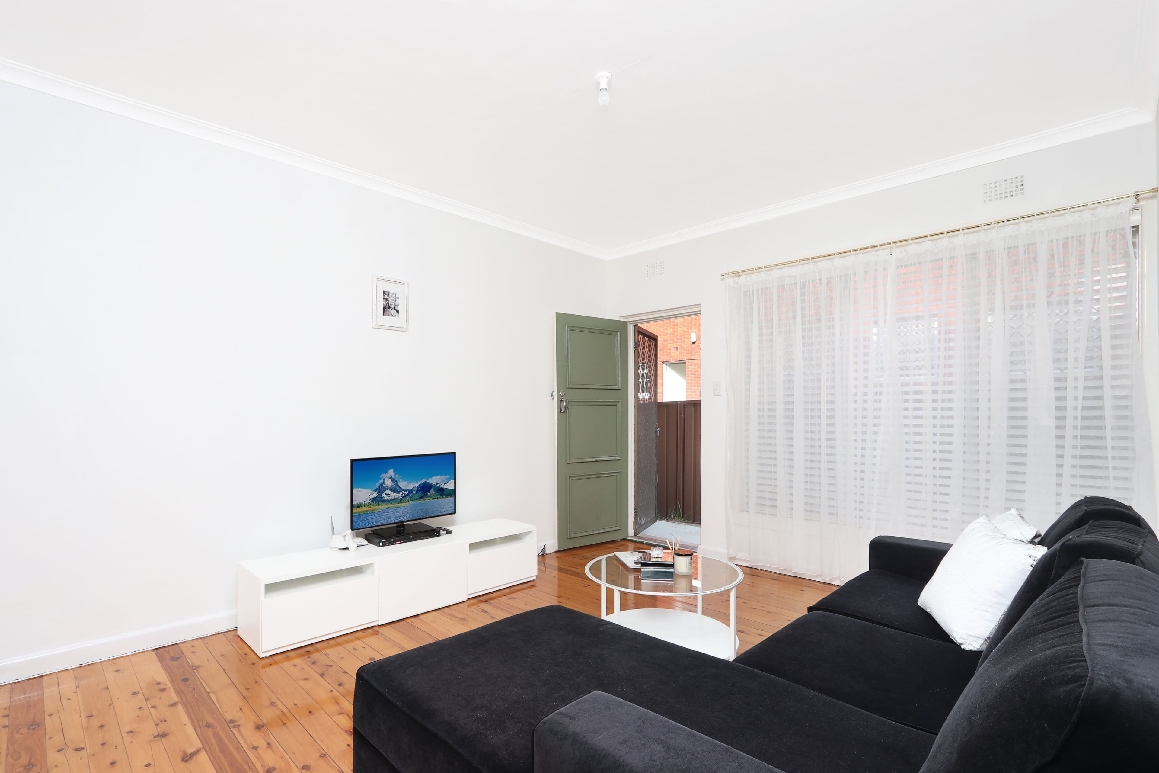 23 Hampton Court Road, Carlton NSW 2218, Carlton - Thumbnail 2