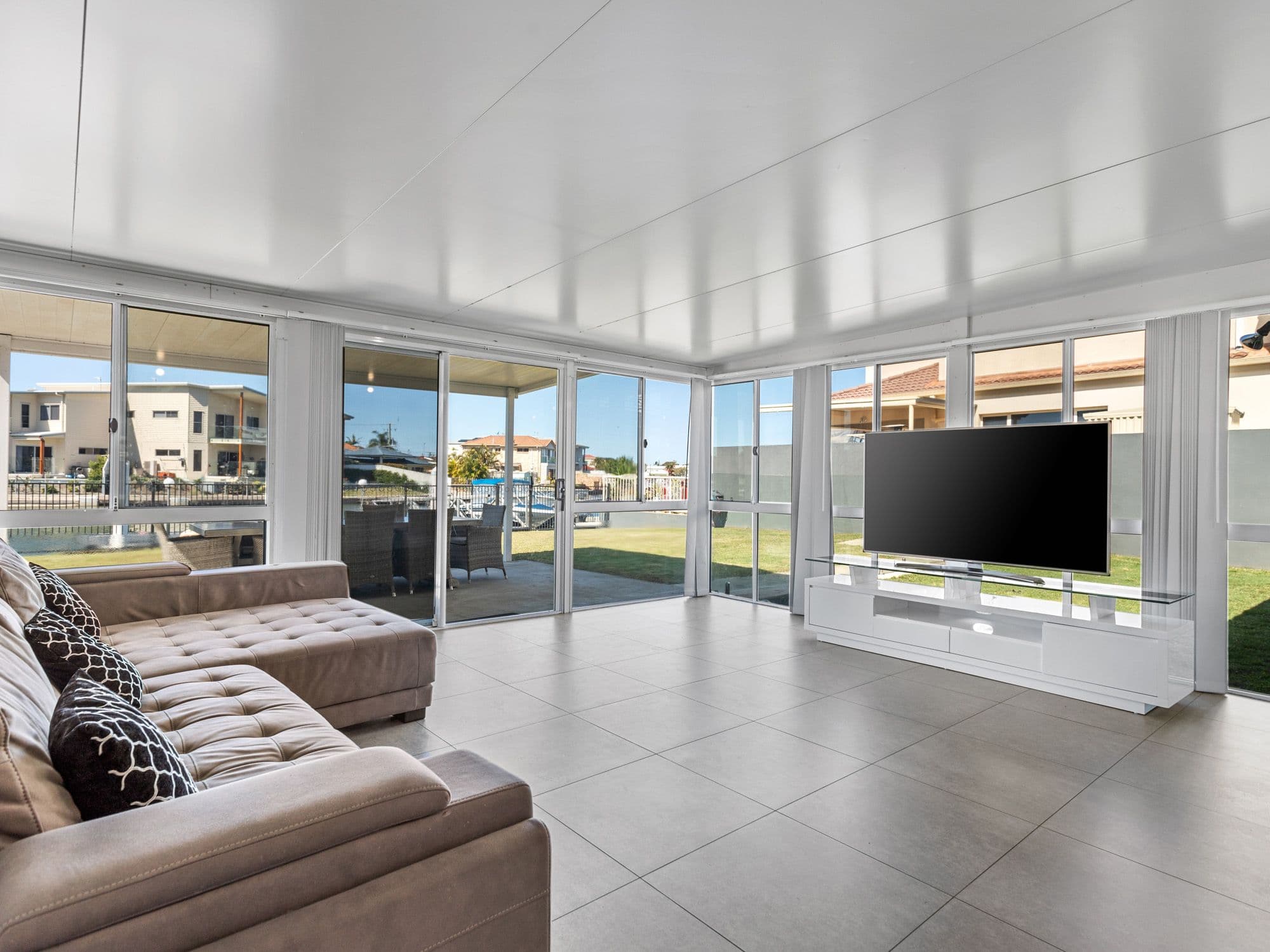 59 Hollywell Road, Biggera Waters QLD 4216, Biggera Waters - Thumbnail 5