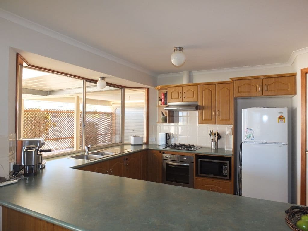 10 Clarke Street, Wallaroo SA 5556, Wallaroo - Thumbnail 4